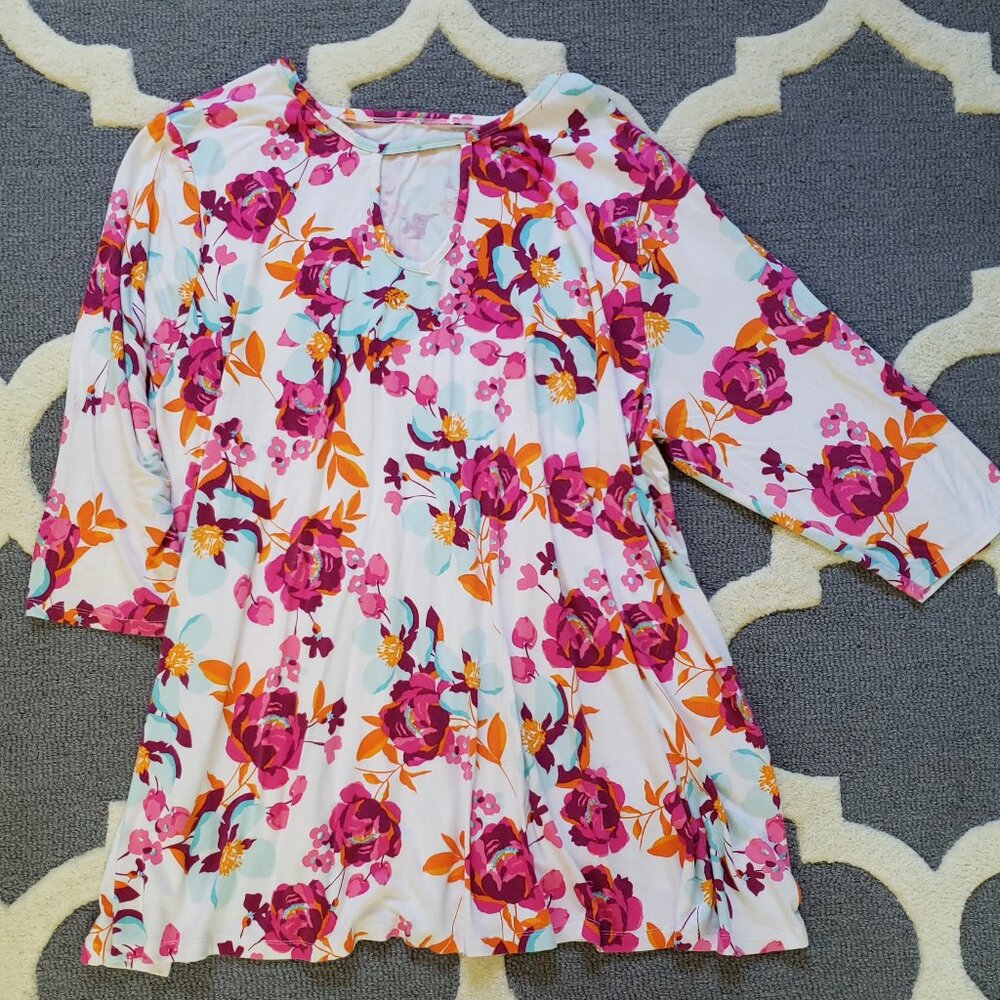 White colorful pink orange floral cutout flowy top tunic Jessica London size 26